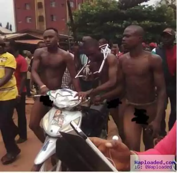 Thieves paraded naked with stolen motorcycle in Delta [PHOTO]